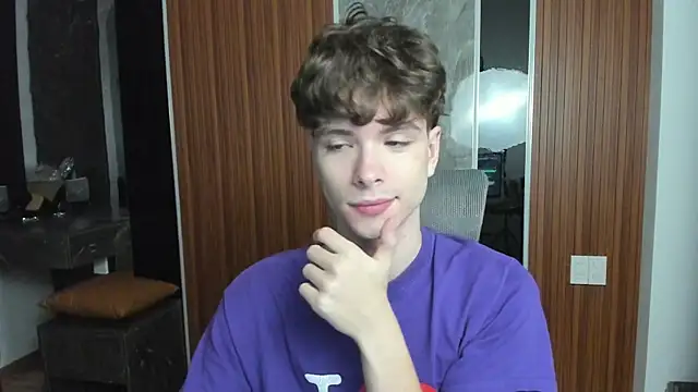 calvin love you online show from April 10, 2026, 5:09 pm