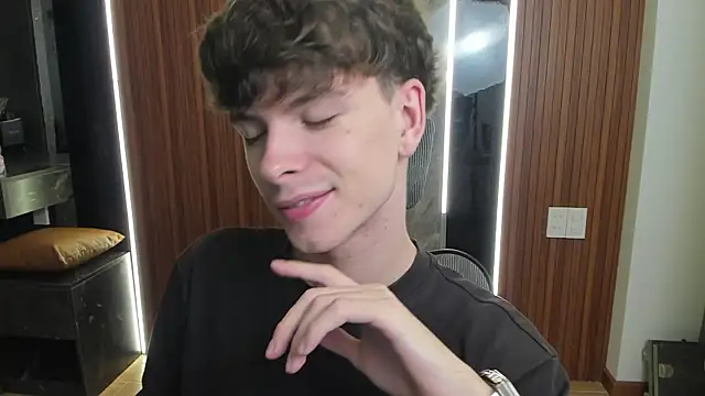 calvin love you online show from April 11, 2026, 5:16 pm