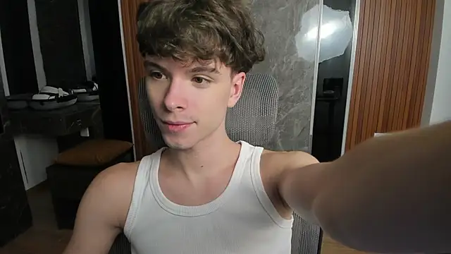 calvin love you online show from June 6, 2026, 5:07 pm