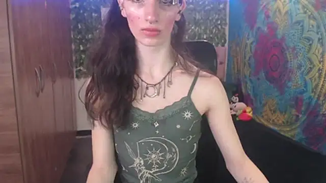 Snapshot of BurningVenus12 chatting on December 19, 2025, 7:16 pm BurningVenus12 online show from December 19, 2025, 7:16 pm