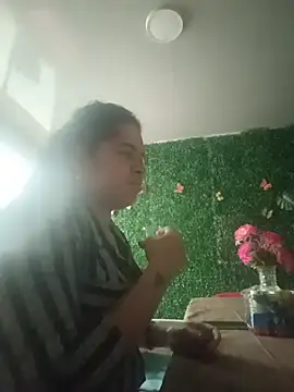 Snapshot of alexa-cooper- chatting on April 1, 2026, 9:34 pm alexa-cooper- online show from April 1, 2026, 9:34 pm