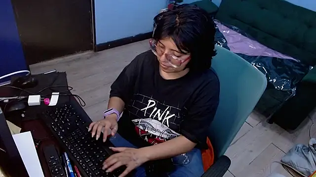 Snapshot of X_CHERRY_XX chatting on July 1, 2026, 3:07 am X CHERRY XX online show from July 1, 2026, 3:07 am