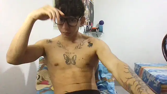 Dillom420 online show from February 22, 2025, 4:51 am