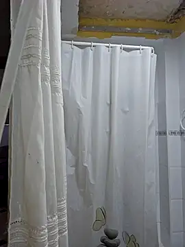 charlye inkkkk online show from December 18, 2025, 7:50 pm