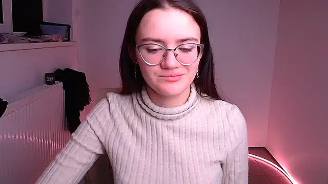 Josephine jo online show from February 10, 2025, 3:24 am