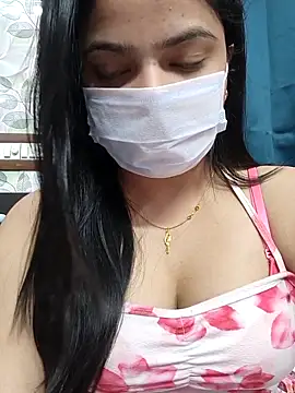 Snapshot of Myloveurvi chatting on November 8, 2025, 10:52 am Myloveurvi online show from November 8, 2025, 10:52 am