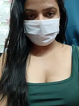 Myloveurvi online show from April 23, 2026, 5:03 pm