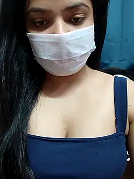 Myloveurvi online show from March 13, 2026, 10:31 am