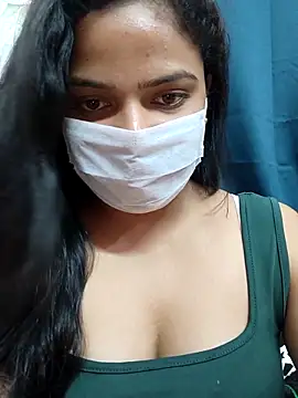 Myloveurvi online show from April 25, 2026, 5:54 pm