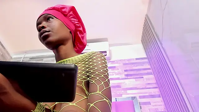 ebony march online show from November 23, 2025, 5:34 pm