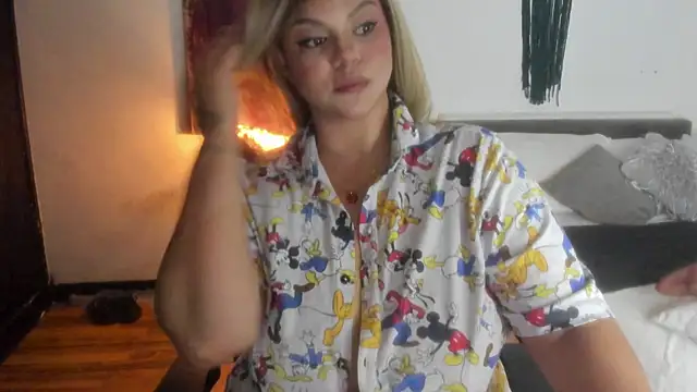 Snapshot of cattleya_campbell chatting on July 15, 2026, 12:28 am cattleya campbell online show from July 15, 2026, 12:28 am