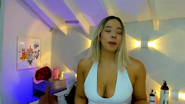 Martina Miiller online show from April 10, 2026, 12:45 pm