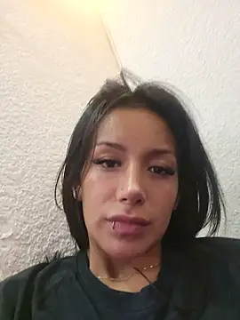 Snapshot of Lau1127 chatting on June 1, 2026, 2:39 pm Lau1127 online show from June 1, 2026, 2:39 pm