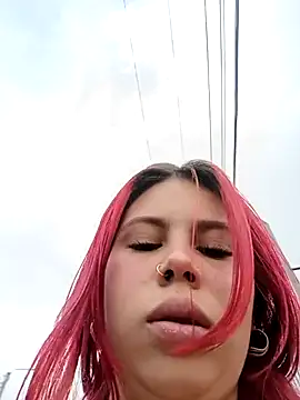 aurora sky11 online show from November 8, 2025, 9:40 pm