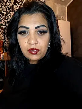 AmyCubes online show from November 18, 2025, 6:22 pm