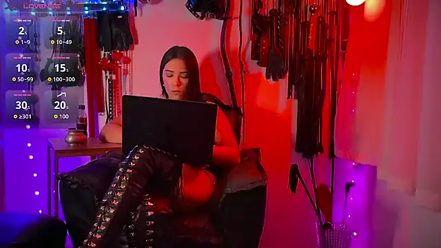 Snapshot of mistresslaviniabr chatting on November 14, 2025, 11:41 pm mistresslaviniabr online show from November 14, 2025, 11:41 pm