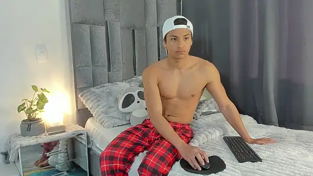 All3ssandr0 online show from February 11, 2026, 1:00 pm