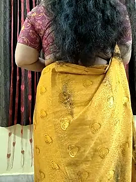 bhuvana555 online show from November 29, 2025, 5:13 pm