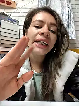 Snapshot of oriana_thomson2 chatting on October 12, 2025, 10:11 pm oriana thomson2 online show from October 12, 2025, 10:11 pm