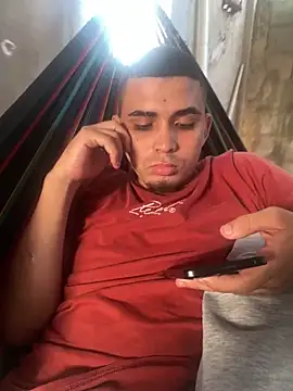 Snapshot of angelitopez chatting on December 2, 2025, 10:11 pm angelitopez online show from December 2, 2025, 10:11 pm