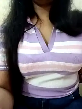 Snapshot of Rina777o chatting on March 4, 2025, 5:45 pm Rina777o online show from March 4, 2025, 5:45 pm