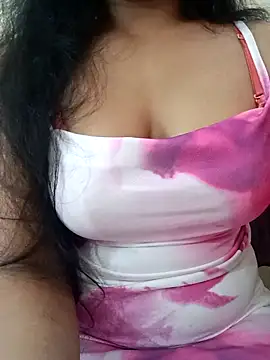 Snapshot of Rina777o chatting on February 7, 2025, 8:01 am Rina777o online show from February 7, 2025, 8:01 am