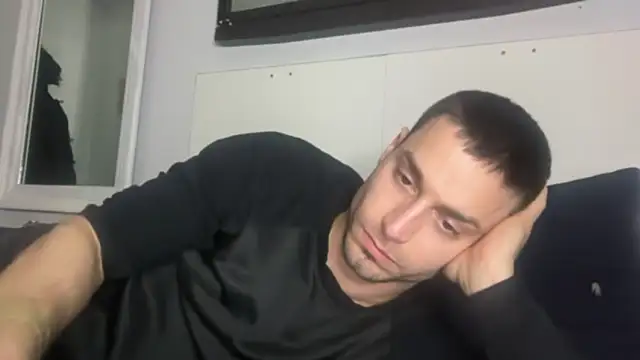 Snapshot of hot_shot_13 chatting on November 16, 2025, 8:13 pm hot shot 13 online show from November 16, 2025, 8:13 pm