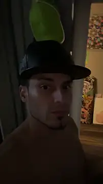 Snapshot of hot_shot_13 chatting on November 29, 2025, 12:38 pm hot shot 13 online show from November 29, 2025, 12:38 pm