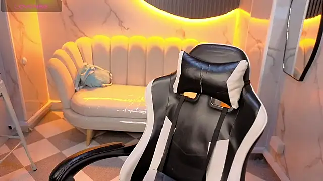 Violeth b online show from December 5, 2025, 12:48 pm