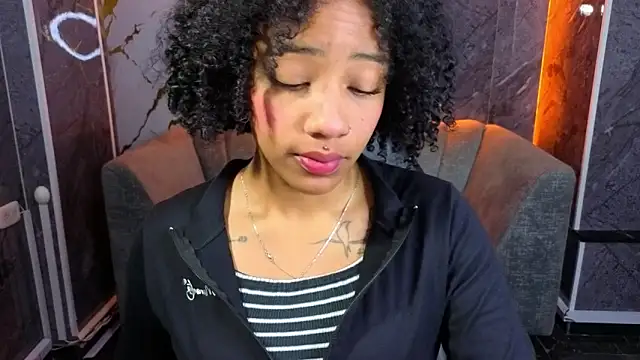 Violeth b online show from November 6, 2025, 12:53 pm