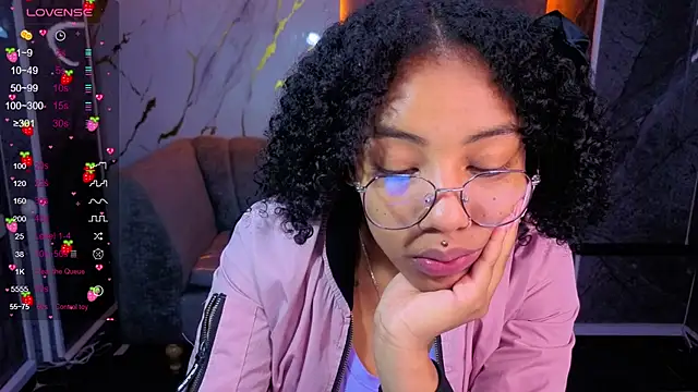 Violeth b online show from November 21, 2025, 12:48 pm