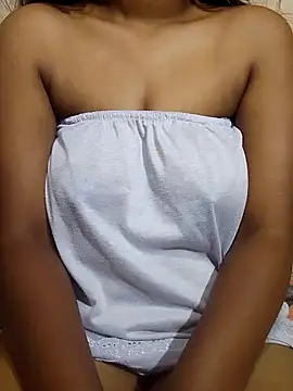 Snapshot of Diwya69 chatting on February 13, 2025, 5:11 pm Diwya69 online show from February 13, 2025, 5:11 pm