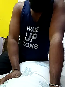 punjabimunda28 online show from November 29, 2025, 1:33 pm