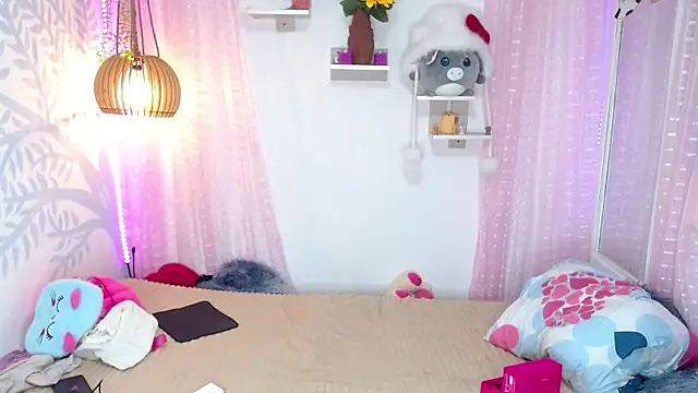 Snapshot of Alison_Wiley chatting on December 4, 2025, 7:40 am Alison Wiley online show from December 4, 2025, 7:40 am