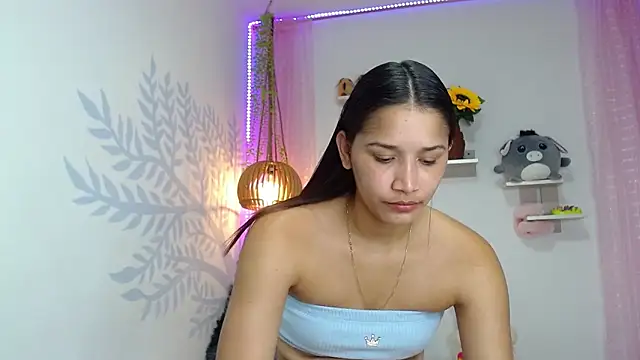 Snapshot of Alison_Wiley chatting on October 10, 2025, 5:41 am Alison Wiley online show from October 10, 2025, 5:41 am