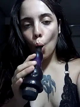 Snapshot of lucylovles chatting on February 1, 2025, 8:39 am lucylovles online show from February 1, 2025, 8:39 am