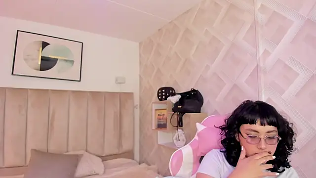 Haru Bonny online show from January 15, 2026, 7:39 pm