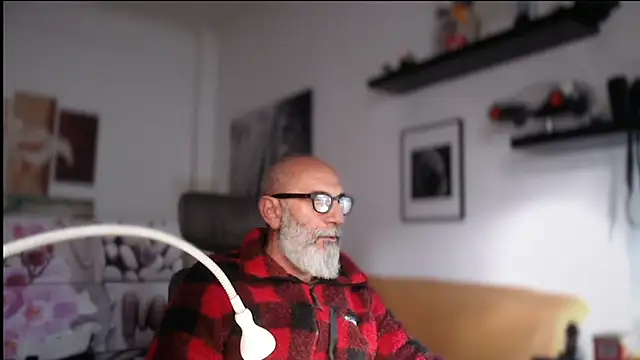 Snapshot of perro-de-katty chatting on November 17, 2025, 1:37 pm perro-de-katty online show from November 17, 2025, 1:37 pm