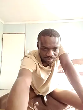 Snapshot of Izifebe chatting on June 12, 2026, 11:19 am Izifebe online show from June 12, 2026, 11:19 am