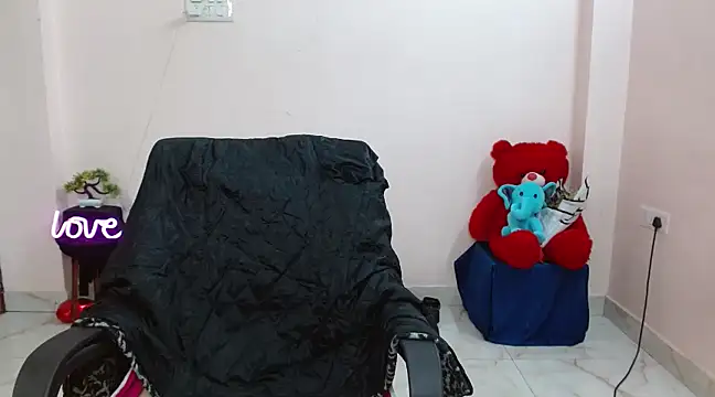 Snapshot of Naughty_Ayesha1 chatting on February 12, 2025, 7:02 am Naughty Ayesha1 online show from February 12, 2025, 7:02 am