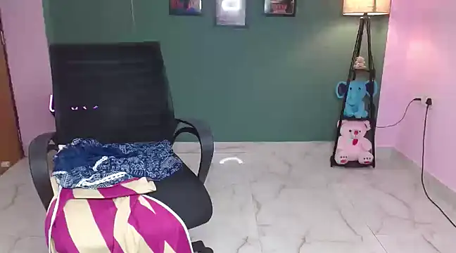 Snapshot of Naughty_Ayesha1 chatting on March 12, 2025, 3:13 am Naughty Ayesha1 online show from March 12, 2025, 3:13 am