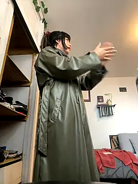 Snapshot of EemaHaruki chatting on October 22, 2025, 7:24 pm EemaHaruki online show from October 22, 2025, 7:24 pm