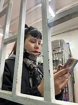 Snapshot of EemaHaruki chatting on November 13, 2025, 7:29 pm EemaHaruki online show from November 13, 2025, 7:29 pm