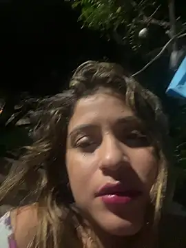 perlita05 online show from January 10, 2026, 2:29 am