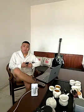 ShaoZian 1 online show from November 4, 2025, 2:48 am