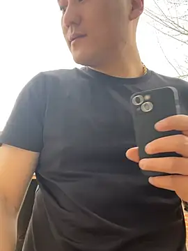 ShaoZian 1 online show from April 19, 2026, 6:47 am