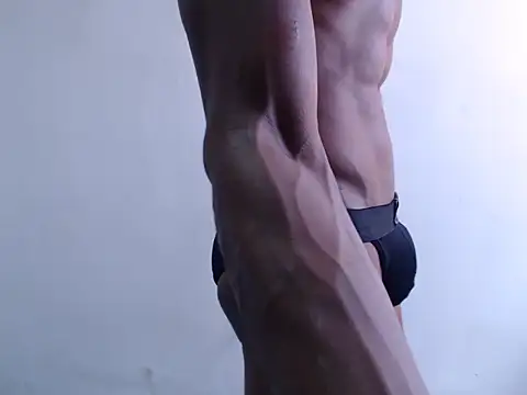 MAXIMO JHONS online show from September 13, 2025, 4:29 pm