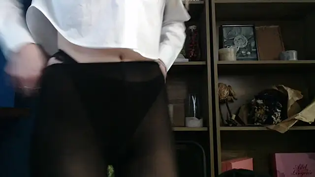 Snapshot of Your_Jessy chatting on October 13, 2025, 2:18 pm Your Jessy online show from October 13, 2025, 2:18 pm