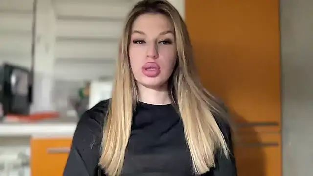 Snapshot of Your_Jessy chatting on February 25, 2025, 7:16 pm Your Jessy online show from February 25, 2025, 7:16 pm