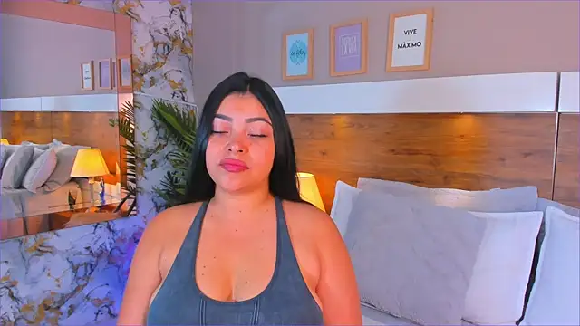 Snapshot of EmaBakker chatting on January 11, 2026, 11:28 am EmaBakker online show from January 11, 2026, 11:28 am